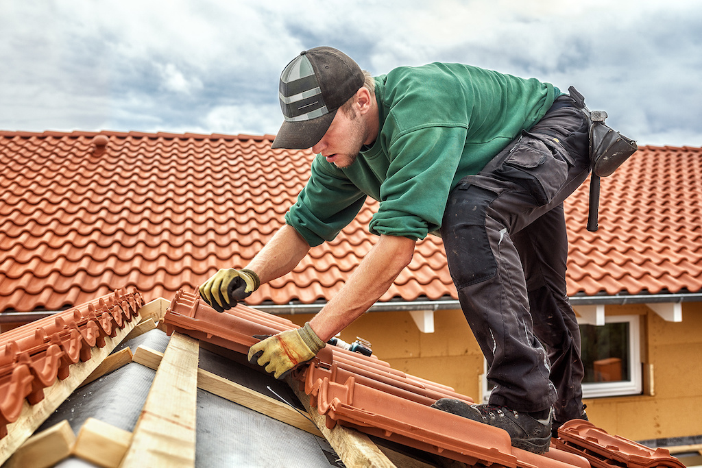 Three Roofing Problems That Require a Professional