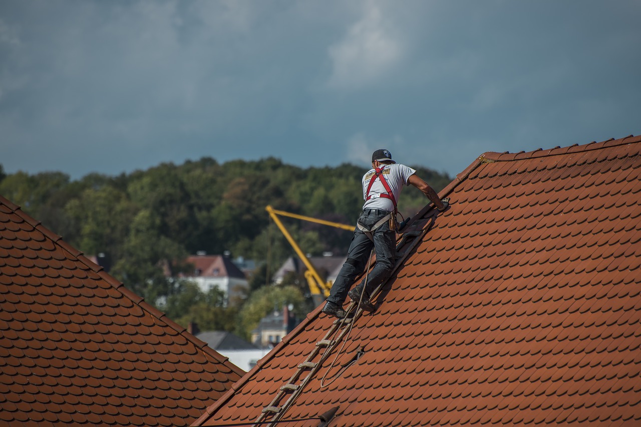5 DIY Roofing Safety Tips 
